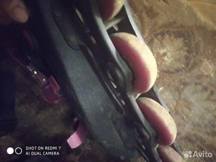 Роликовые коньки