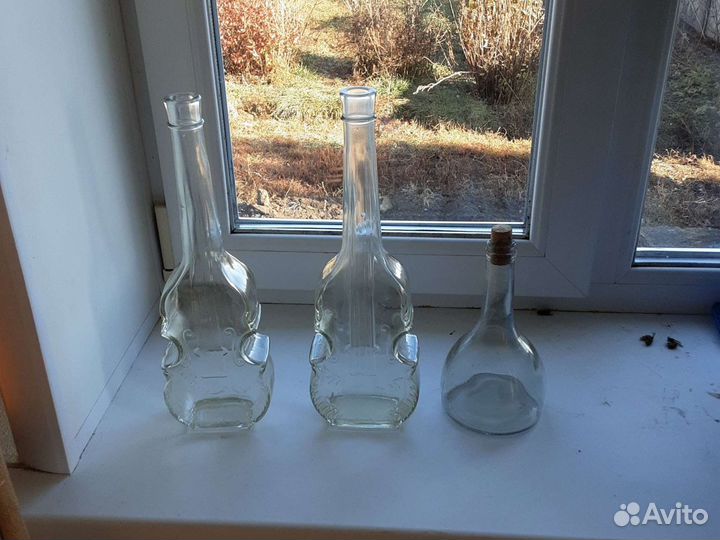 Бутыли, графины, кувшины