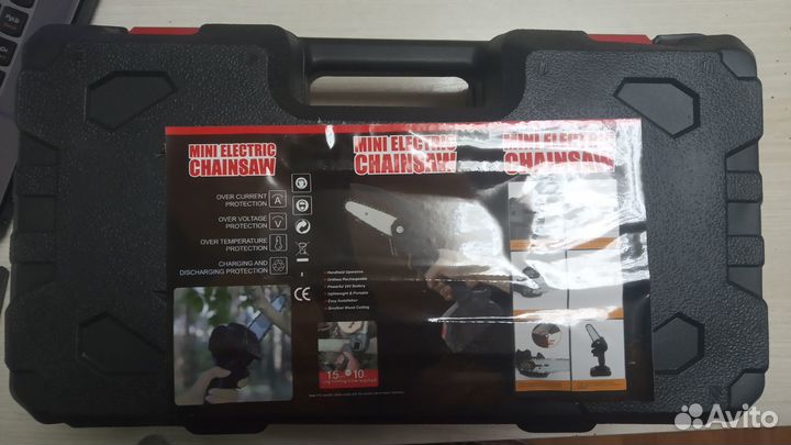 Аккумуляторная пила в кейсе, 2 аккумулятора