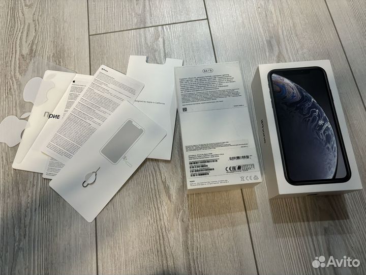 iPhone Xr, 64 ГБ