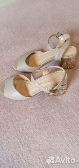Босоножки женские 36 размер