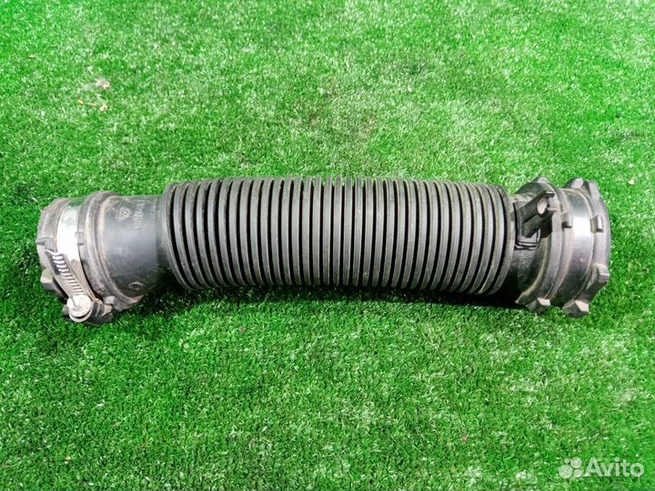 Патрубок / гофра воздушного фильтра Nissan Qashqai