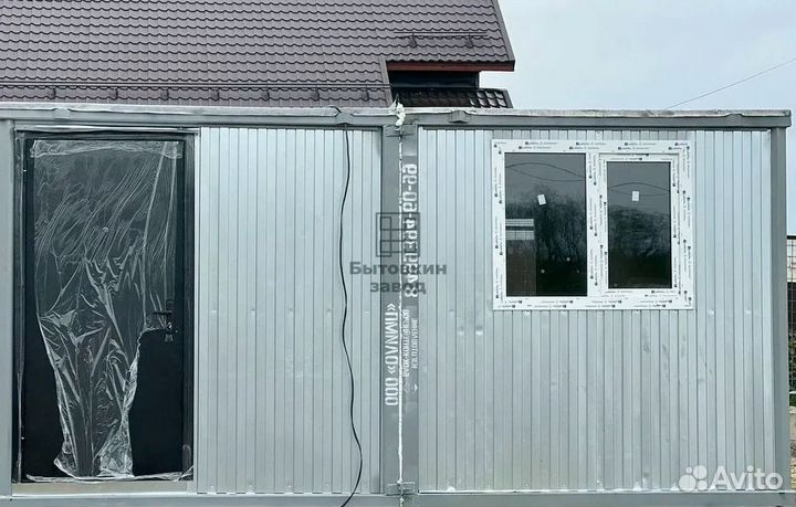 Блок-контейнер с душем и туалетом