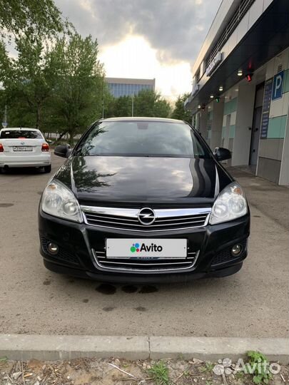 Opel Astra 1.6 МТ, 2011, 180 000 км