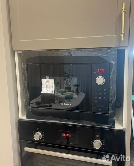 Новая встраиваемая микроволновая печь Bosch