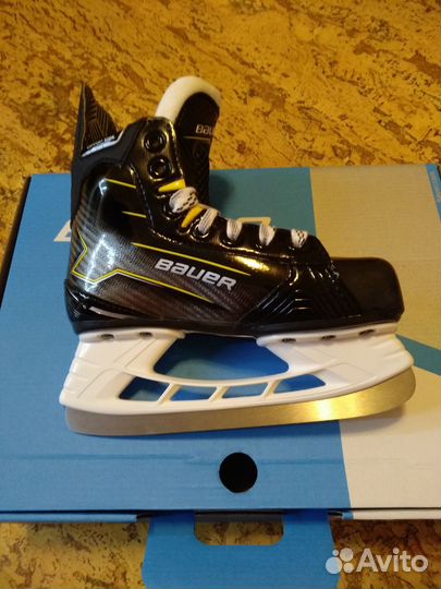 Коньки хоккейные Bauer supreme M40 S24 yth 13,5 D