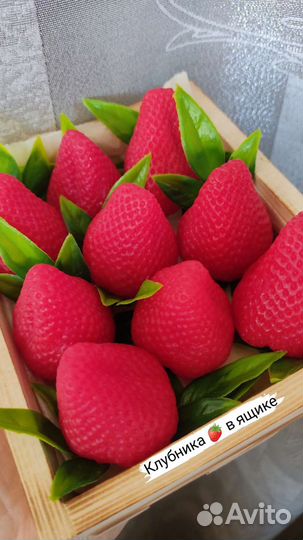 Клубника в ящике