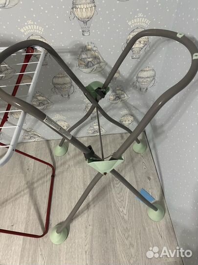 Ванночка для купания с подставкой beaba