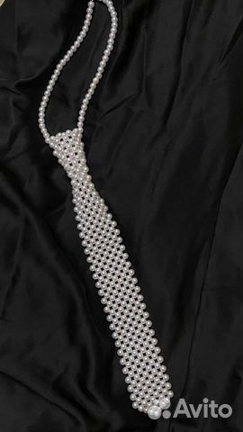 Галстук из бусин