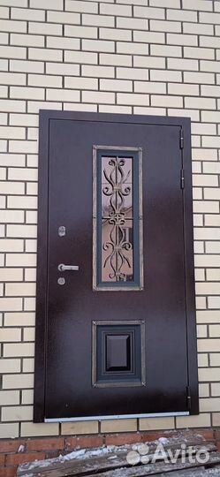 Входная дверь