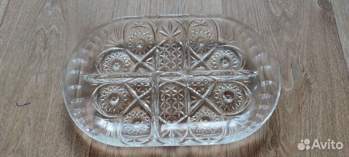Поднос стеклянный