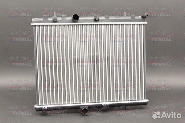 Радиатор охлаждения Ситроен C3 09