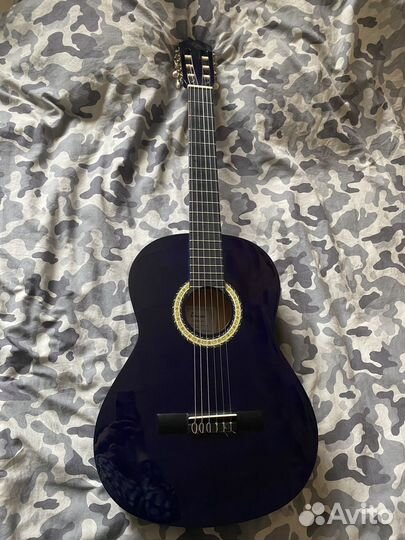 Гитара с чехлом