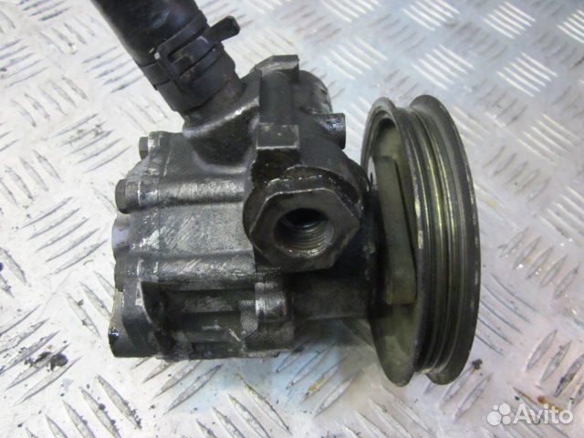 Насос гур для Ленд Ровер Фриландер 1.8 18K4F