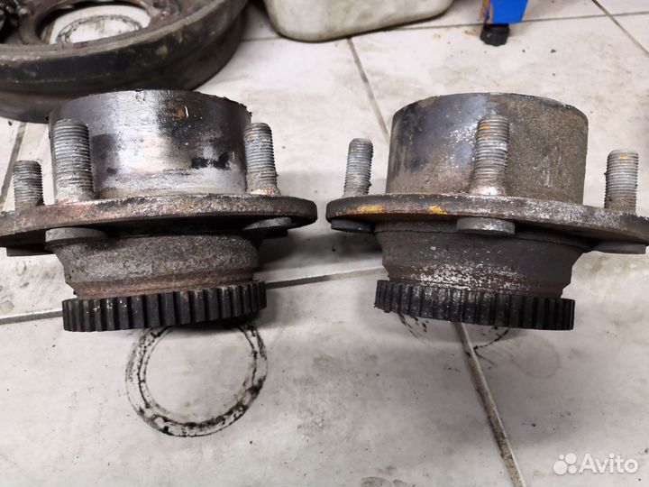 Задние ступицы в сборе с потшипником УАЗ с абс