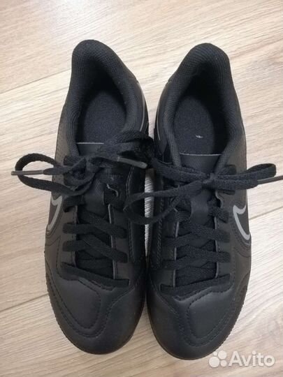 Футбольные бутсы nike