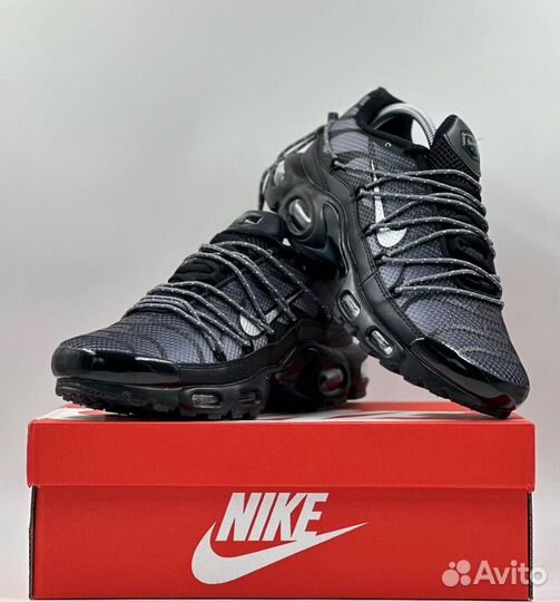 Кроссовки Nike Air Max Plus