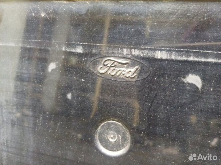 Молдинг/накладка двери/крышки багажника Ford Focus/Focus RS/Focus ST