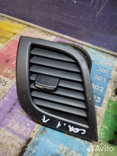 Дефлектор воздуховода на hyundai solaris 1