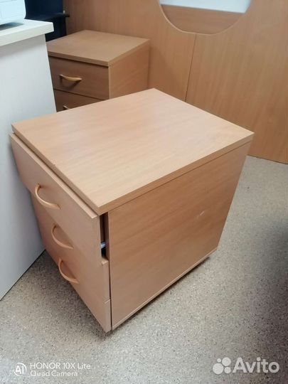 Тумба офисная выкатная