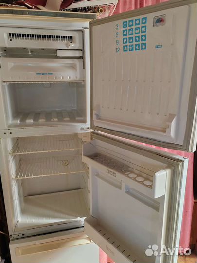 Холодильник Стинол