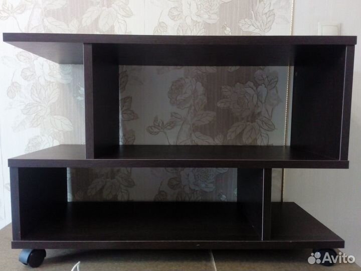 Тумбочка р-р 90х56х35