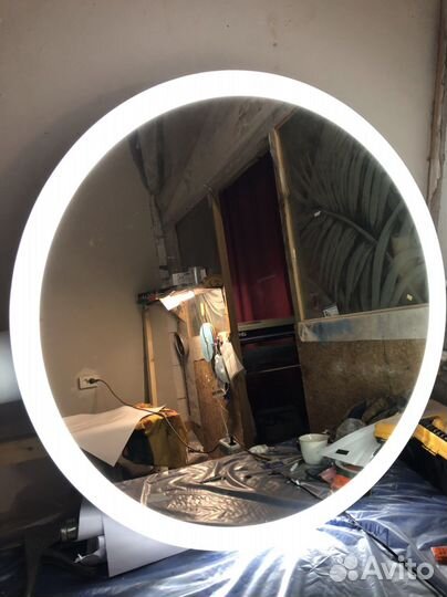 Зеркало с подсветкой