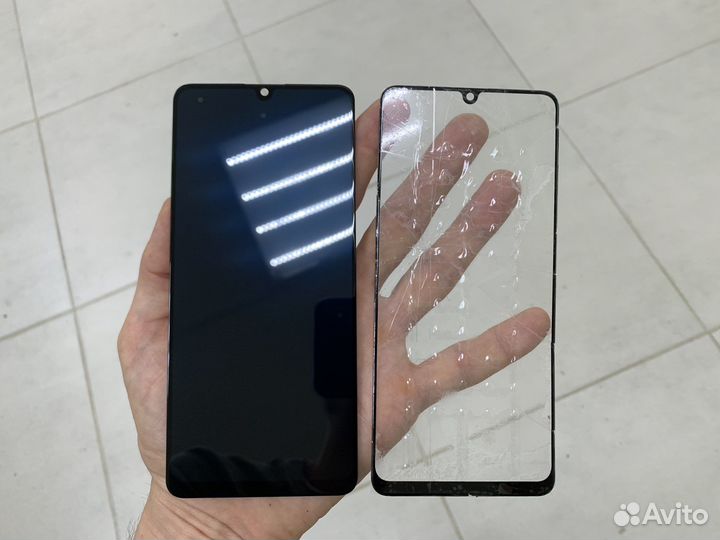 Замена стекла на телефоне от профессионала