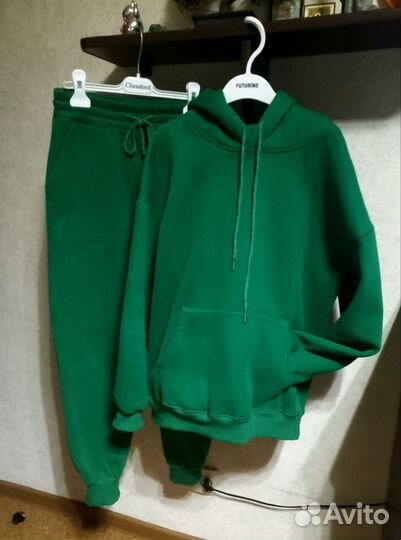 Спортивный костюм женский на флисе, р.46