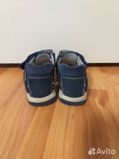 Сандалии детские