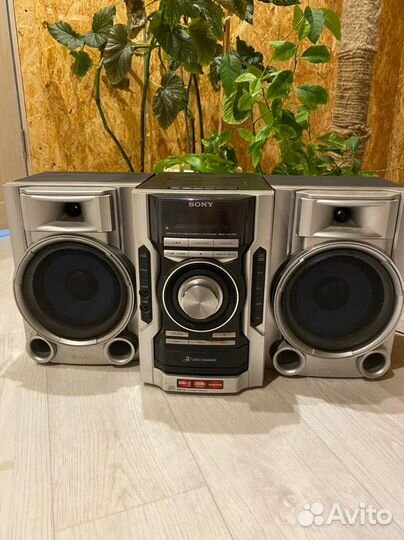 Музыкальный центр sony