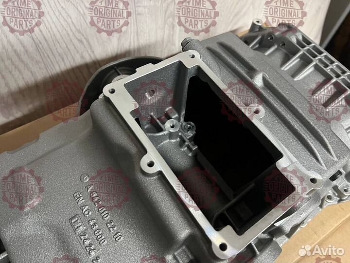 Поддон двигателя Mercedes M642 A6420102210