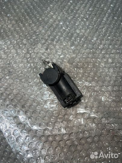 Клапан электромагнитный Renault