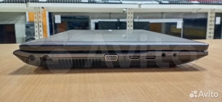 Samsung NP300/i5 3210/4GB/GT620/320GB/15.6