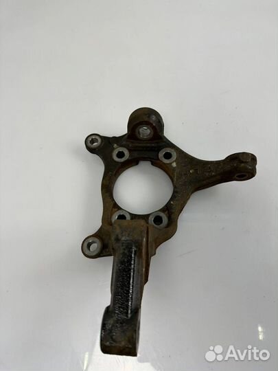 Кулак передний левый Lexus NX рест. 2021