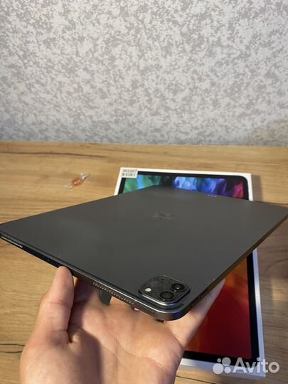 iPad pro 2020 / 128 gb / идеальный