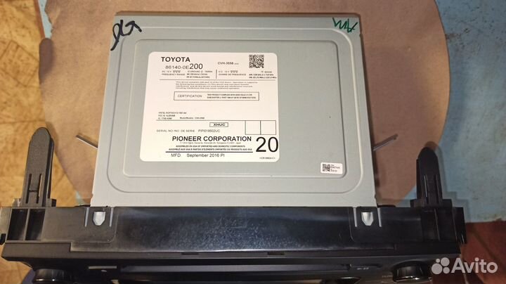 Магнитола шгу Toyota Highlander