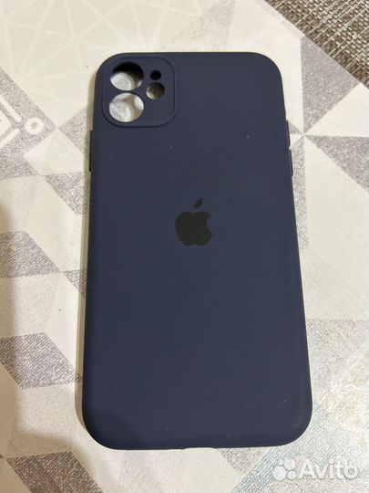 Чехол на iPhone 11