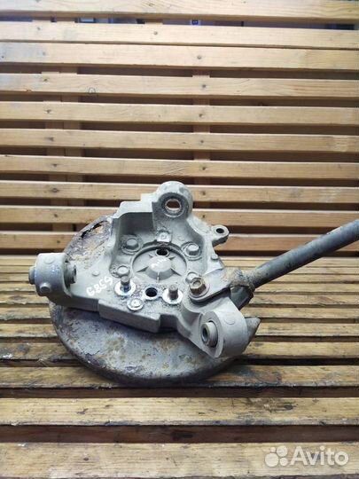 Цапфа задняя левая Nissan Teana J31 2006