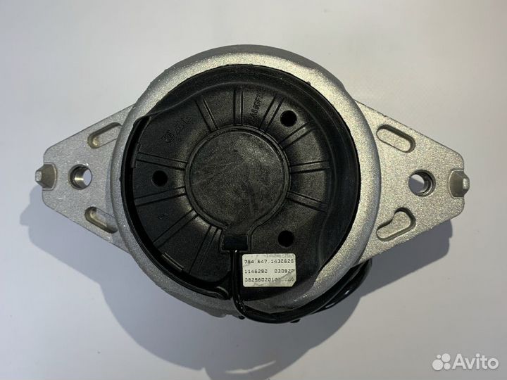 Опора двигателя правая Mercedes A1662406917