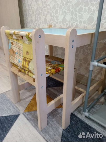 Детский стол и стул