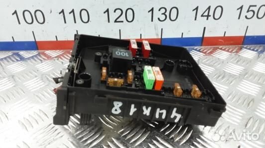 Блок предохранителей volkswagen tiguan 1 (4UK18M10