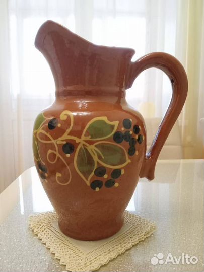 Глиняный кувшин