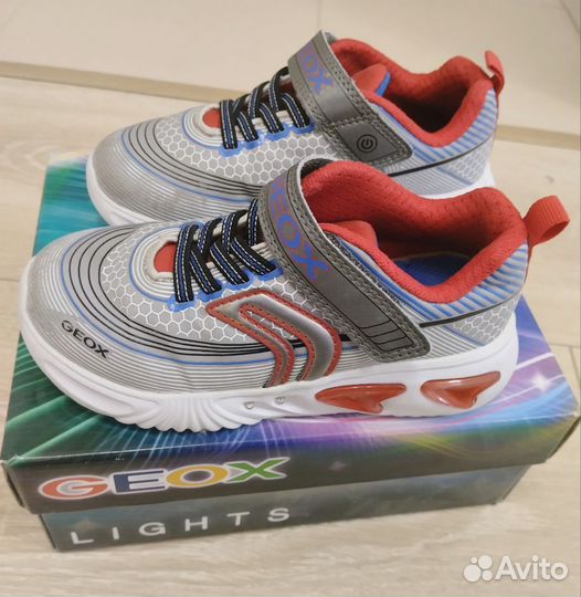 Кроссовки Geox 28