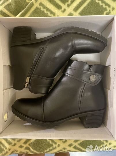 Ботинки женские 36 размер