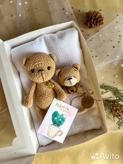 Подарочный набор, вязаный мишка,погремушка