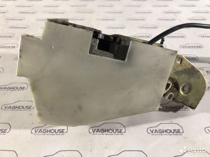 Замок двери задний правый Ford Mondeo MK 1 1994