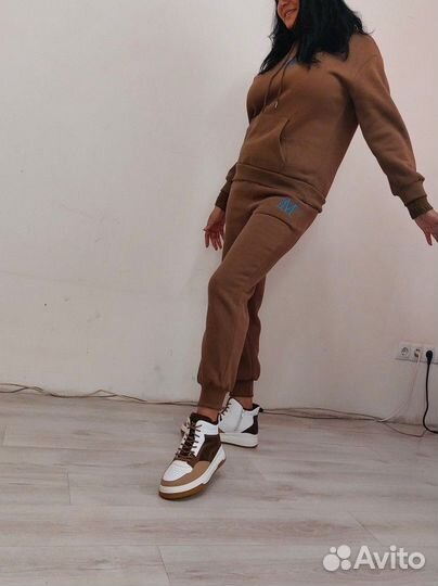Спортивный костюм женский 46 новый