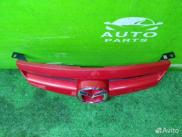 Решетка радиатора mazda atenza GY3W L3VE 2004 красный