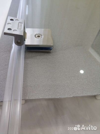 Стеклянная штора шторка ширма в ванную перегородка